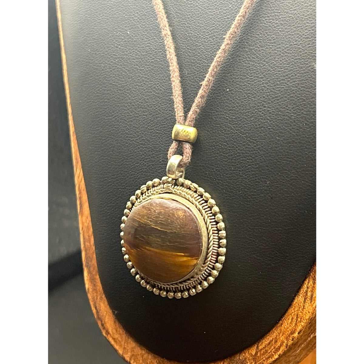 Vintage Handcrafted Tigers Eye Pendant Necklace Leather Cord Brass Bezel 16"