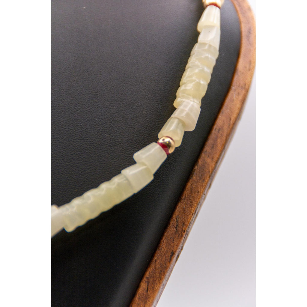 Vintage Quartz Pendant Necklace 16" - Carved Cream Beads - Gold Tone Accents - 38.1g Collar