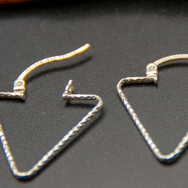 Vtg Mexico 925 Taxco MC Arrowhead Hoop Earrings Textured Wire Geometric
