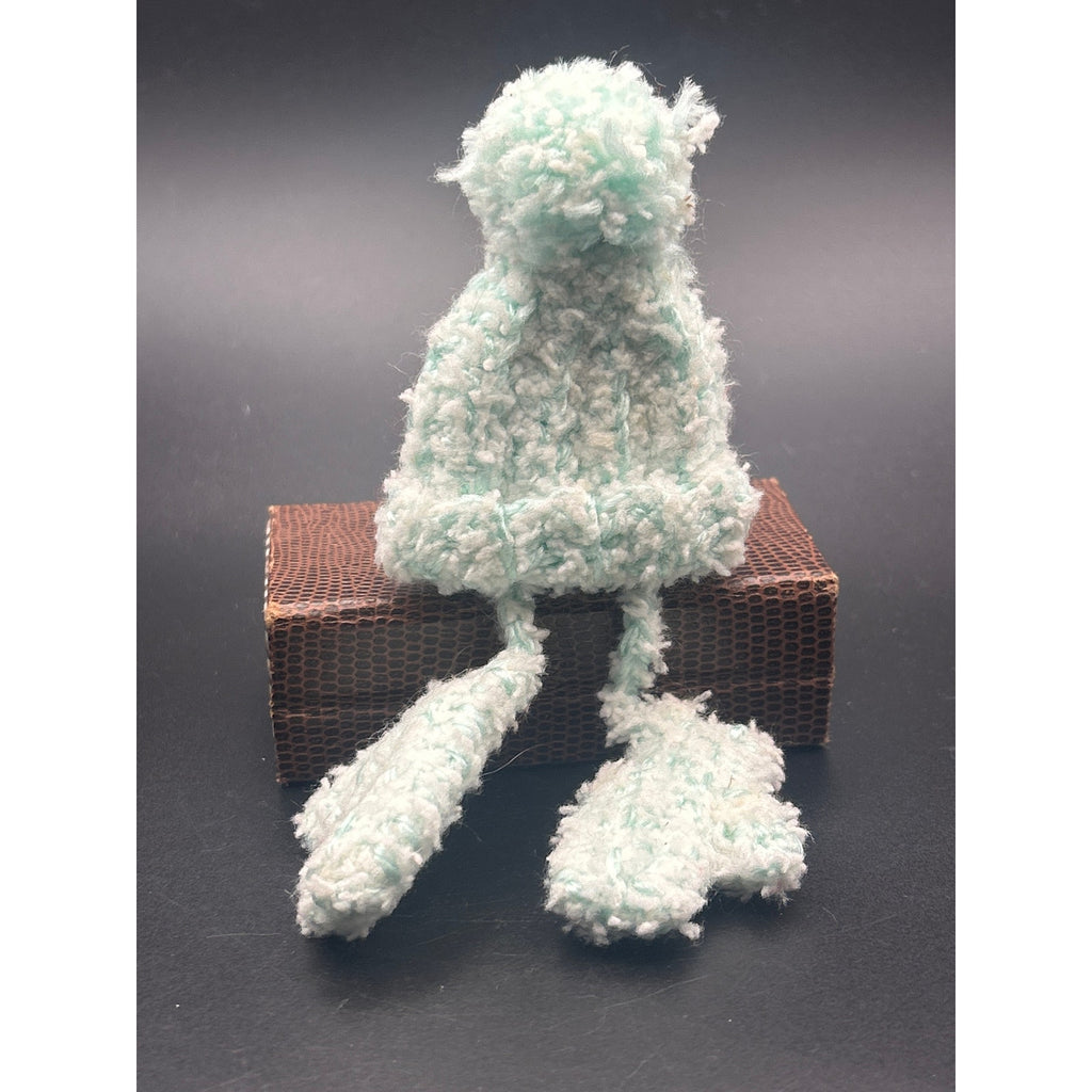 Vintage Handmade Yarn Hat and Mittens Brooch | Cozy Winter Novelty Pin