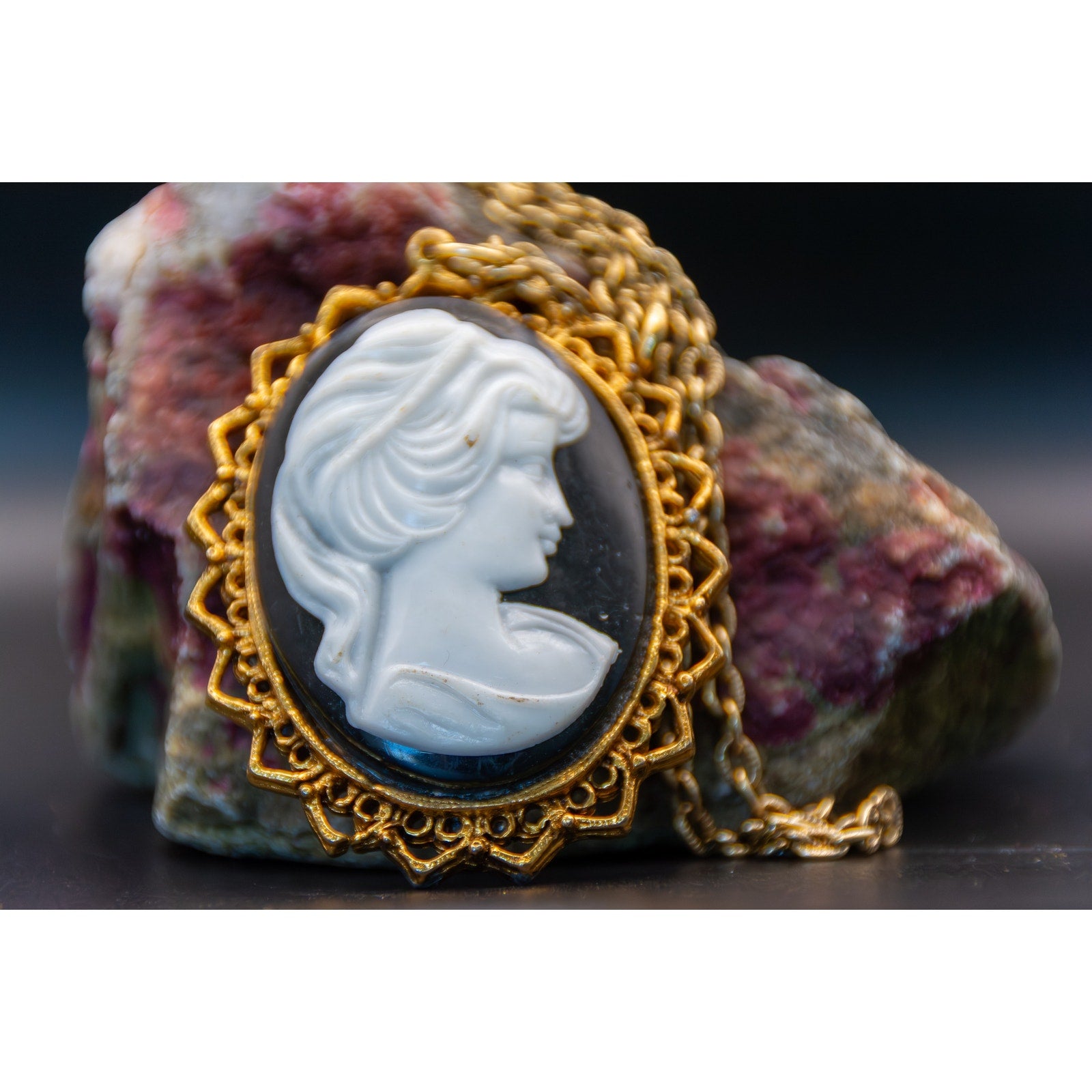 1950s Laurentian Manufacturing LJM Cameo Pendant with 18" Gold Tone Chain