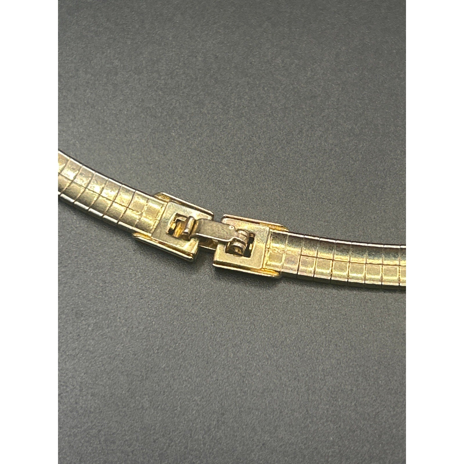 Vintage 80s Gold Tone 17" Omega Chain Necklace Rolled Collar Box Clasp