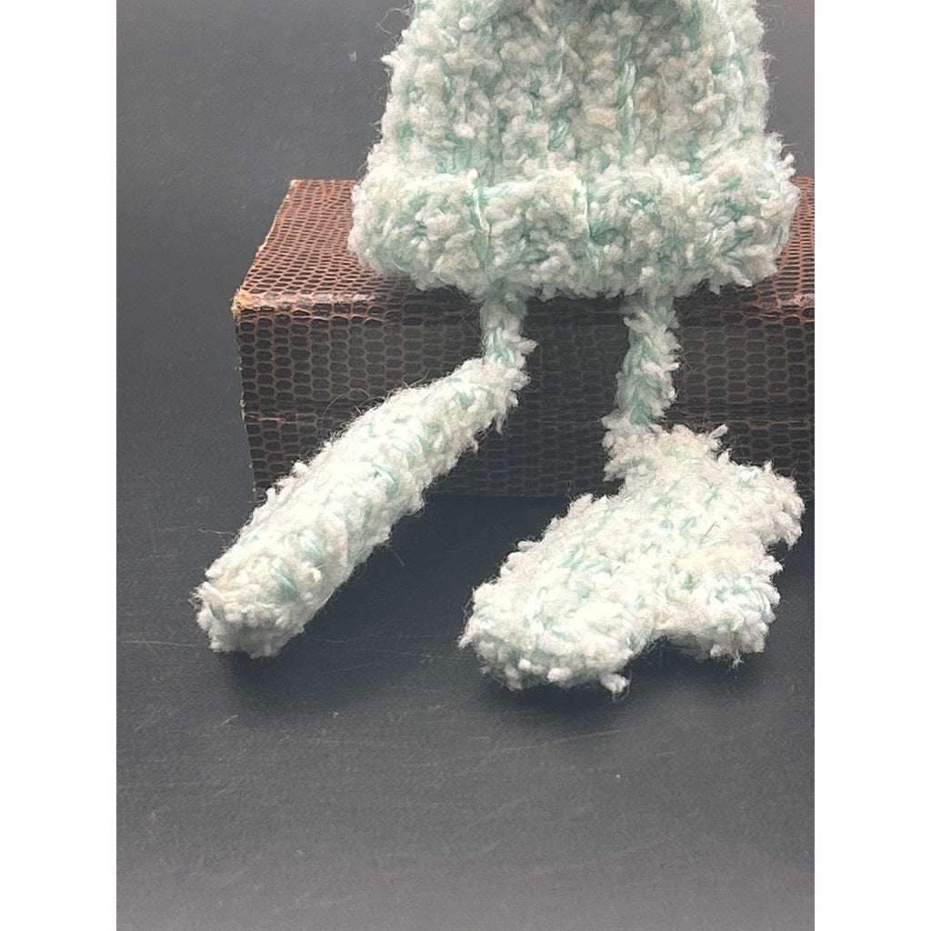Vintage Handmade Yarn Hat and Mittens Brooch | Cozy Winter Novelty Pin