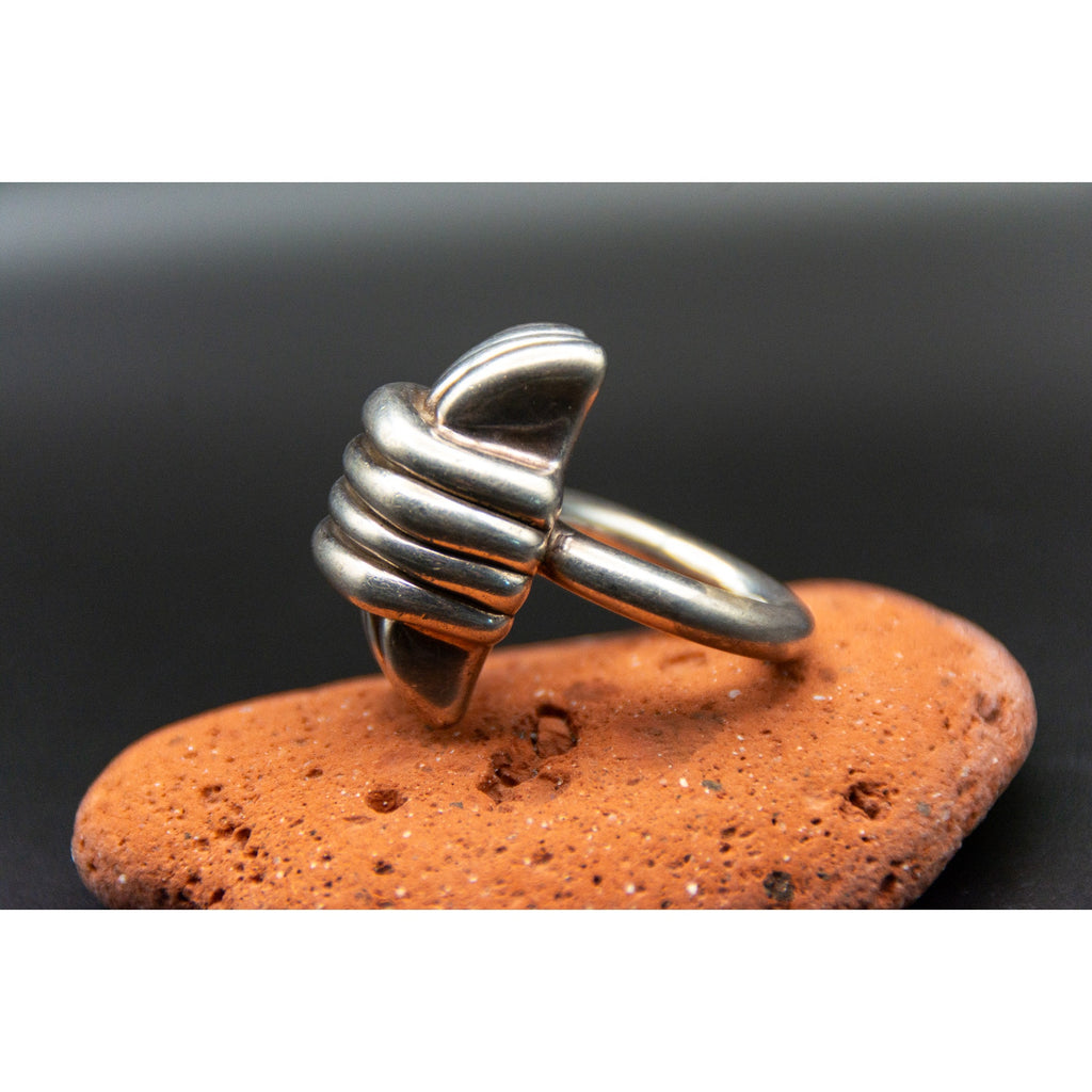 Modernist Knot Ring in 925 - Size 7 - 16g