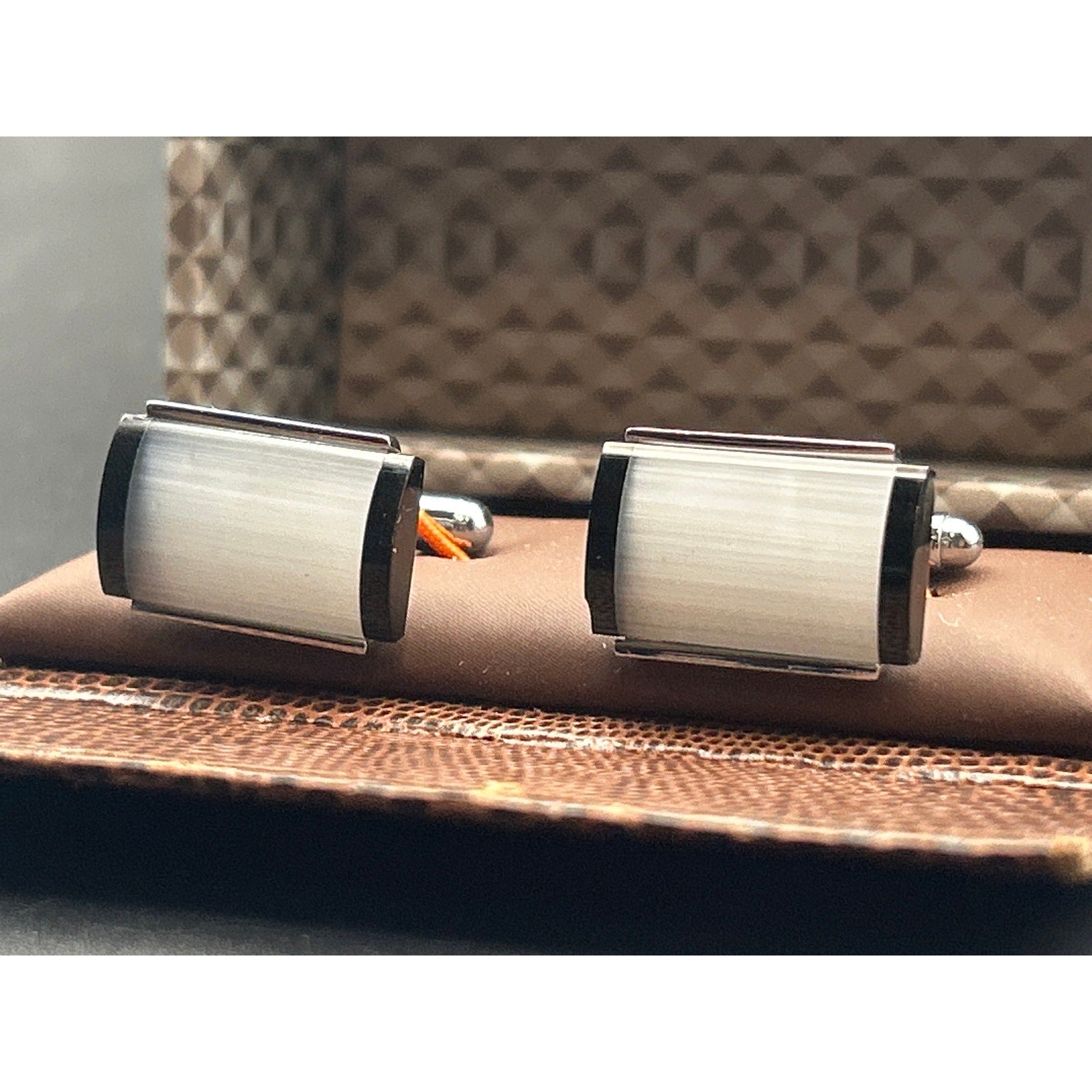 Vintage Mother of Pearl & Black Onyx Cufflinks | Retro Silver Tone Boxed Tux