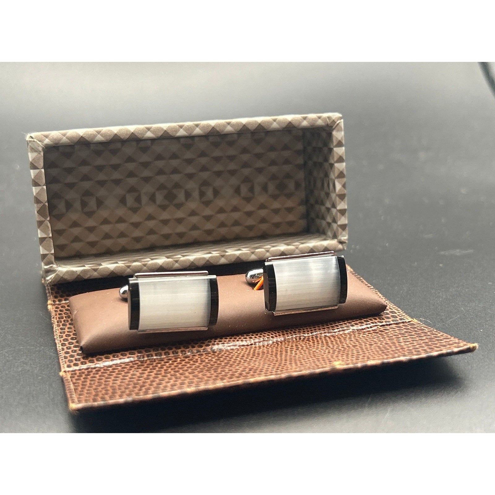 Vintage Mother of Pearl & Black Onyx Cufflinks | Retro Silver Tone Boxed Tux