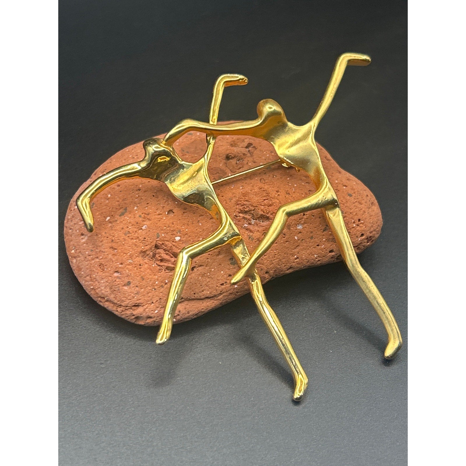 Vintage Modernist Dancing Couple Gold Tone Brooch Matte Polished Pin 3x3"