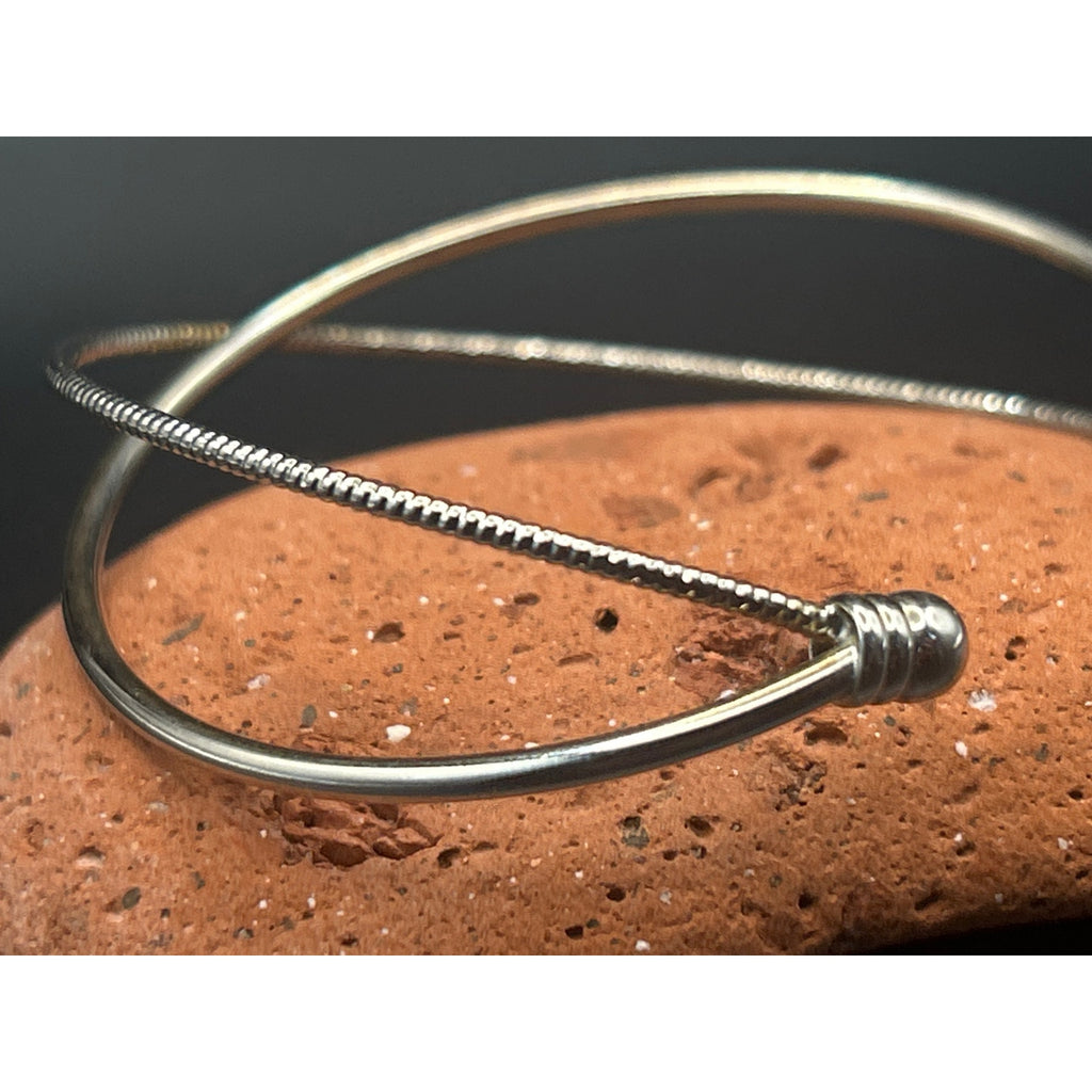 Vintage Silver Tone Coiled & Smooth Wire Crisscross Cuff Bracelet Open Bangle