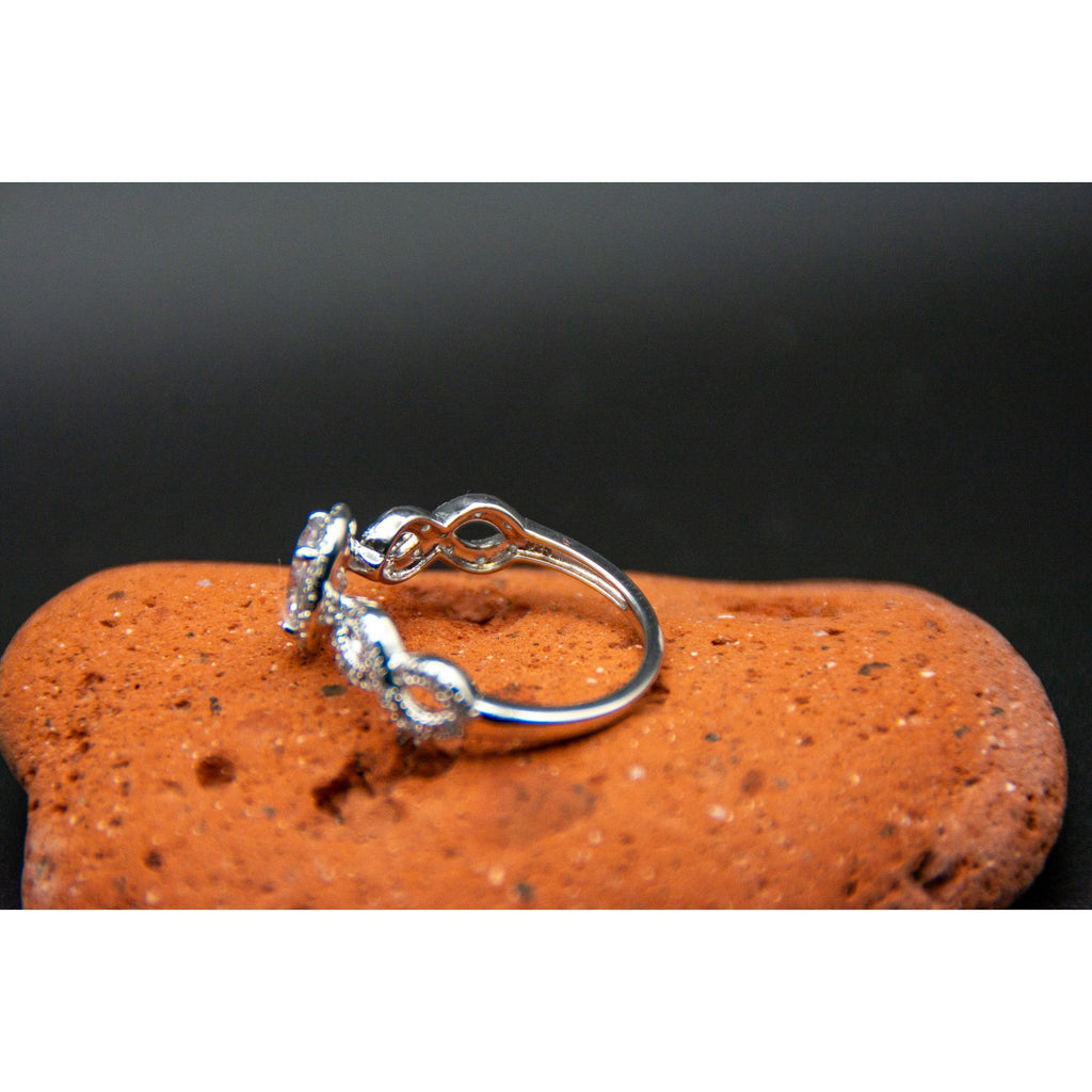 Vintage NVC Sterling Silver Oval Halo Infinity Band Ring Size 8