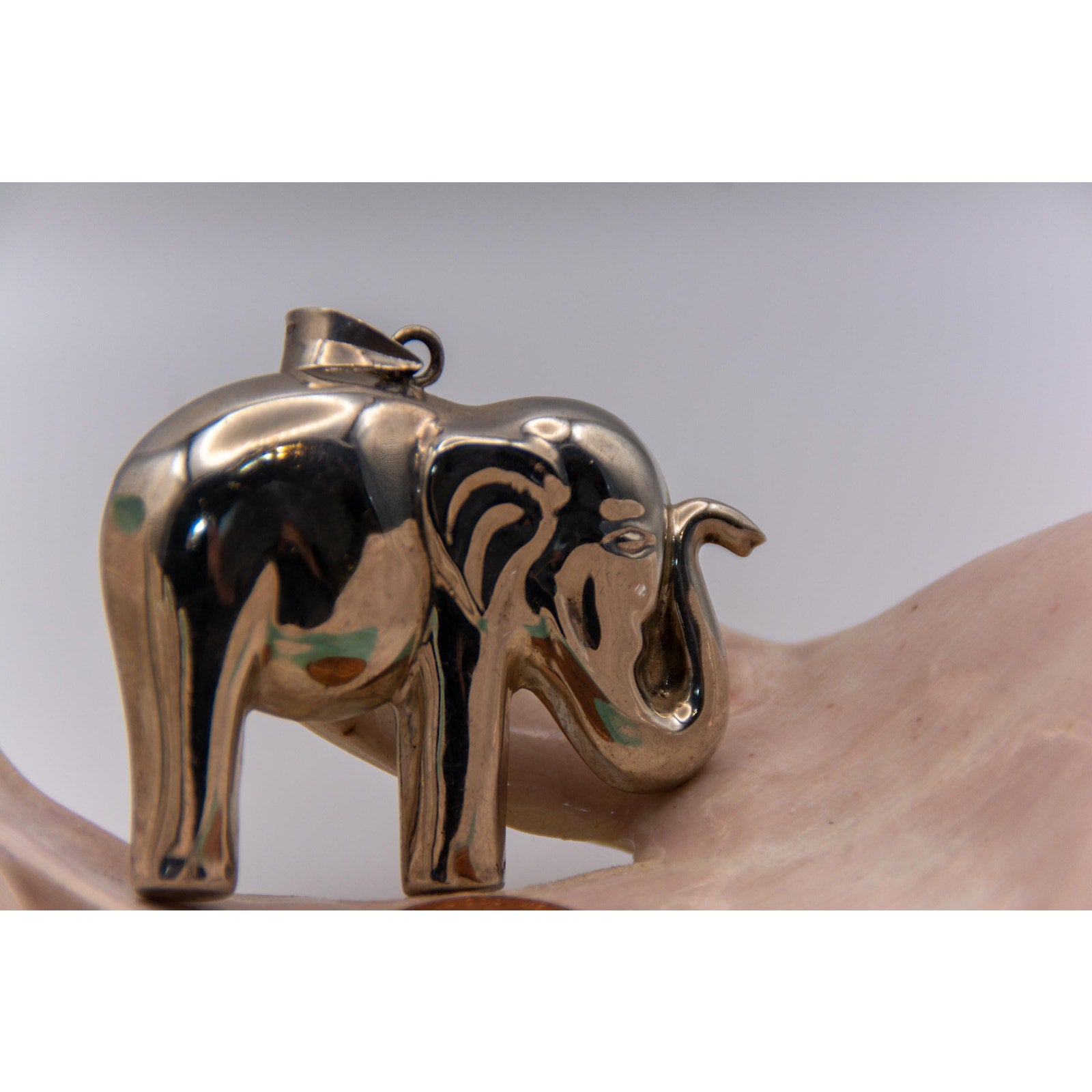 Vintage Sterling Silver Elephant Pendant 14.1g Solid 925 Animal Good Luck Charm