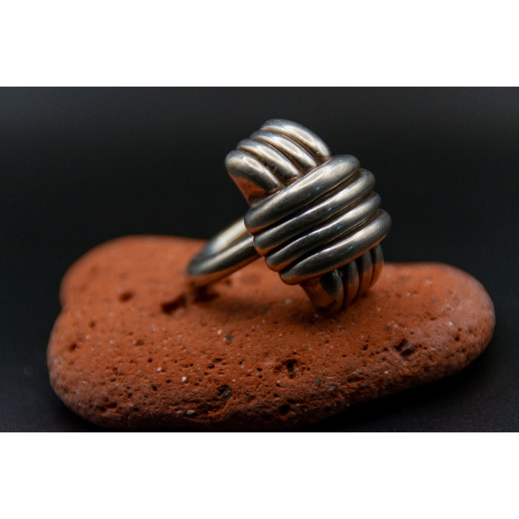 Modernist Knot Ring in 925 - Size 7 - 16g