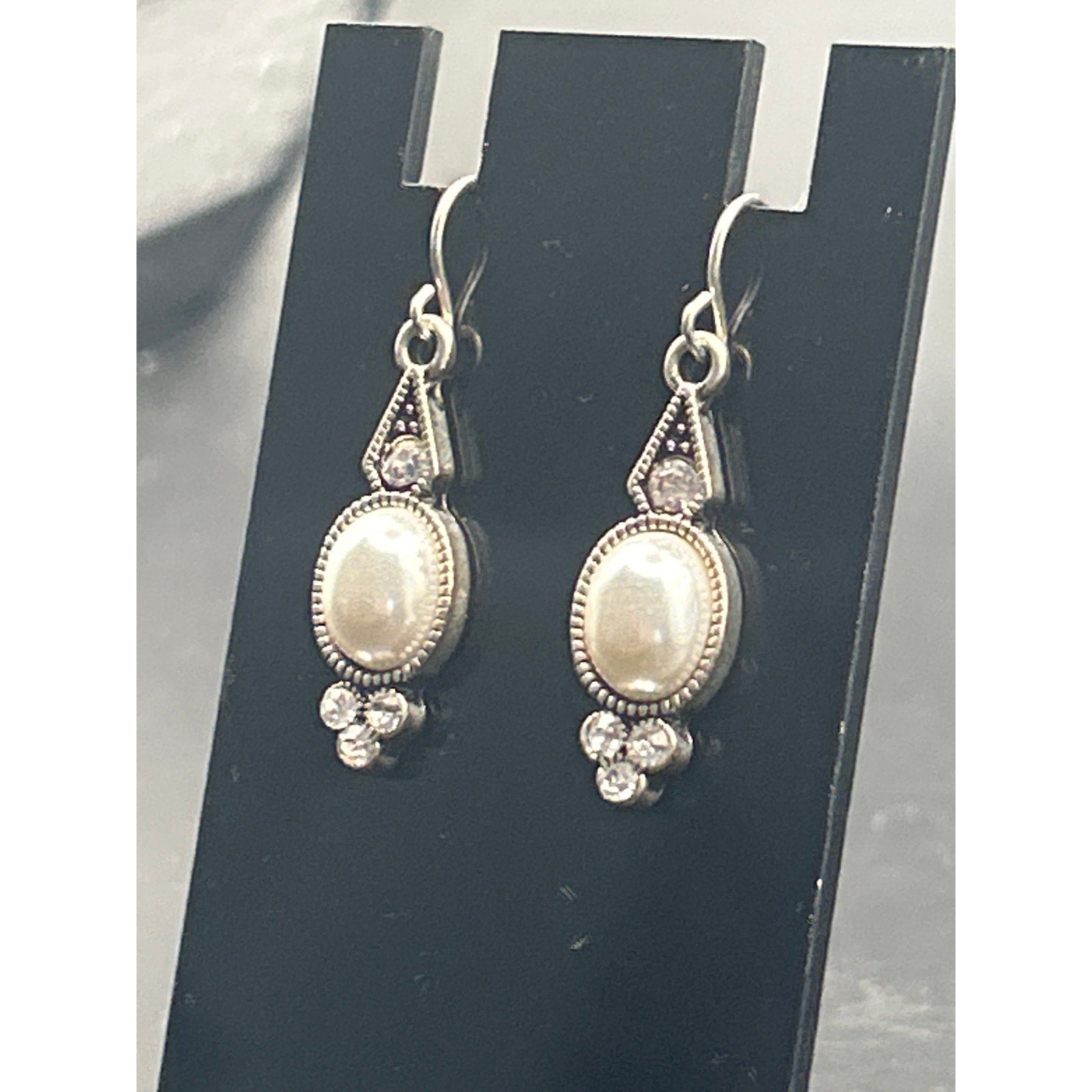 Vintage Silver Tone Faux Pearl Drop Dangle Earrings Pierced Statement Drops