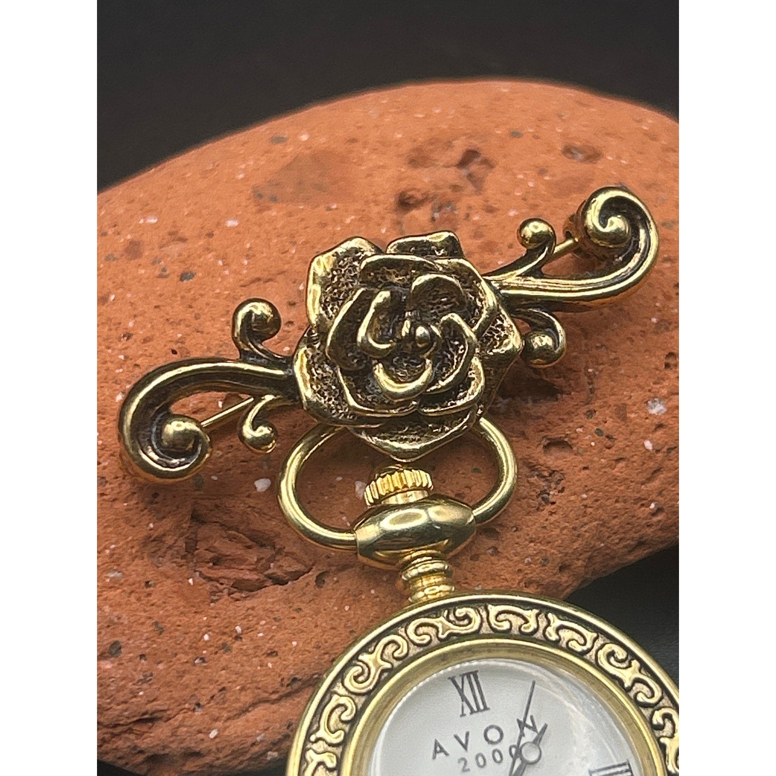 Vintage Y2K Avon Brooch Watch 2000 Rose Gold Tone Filigree Pin Fresh Battery