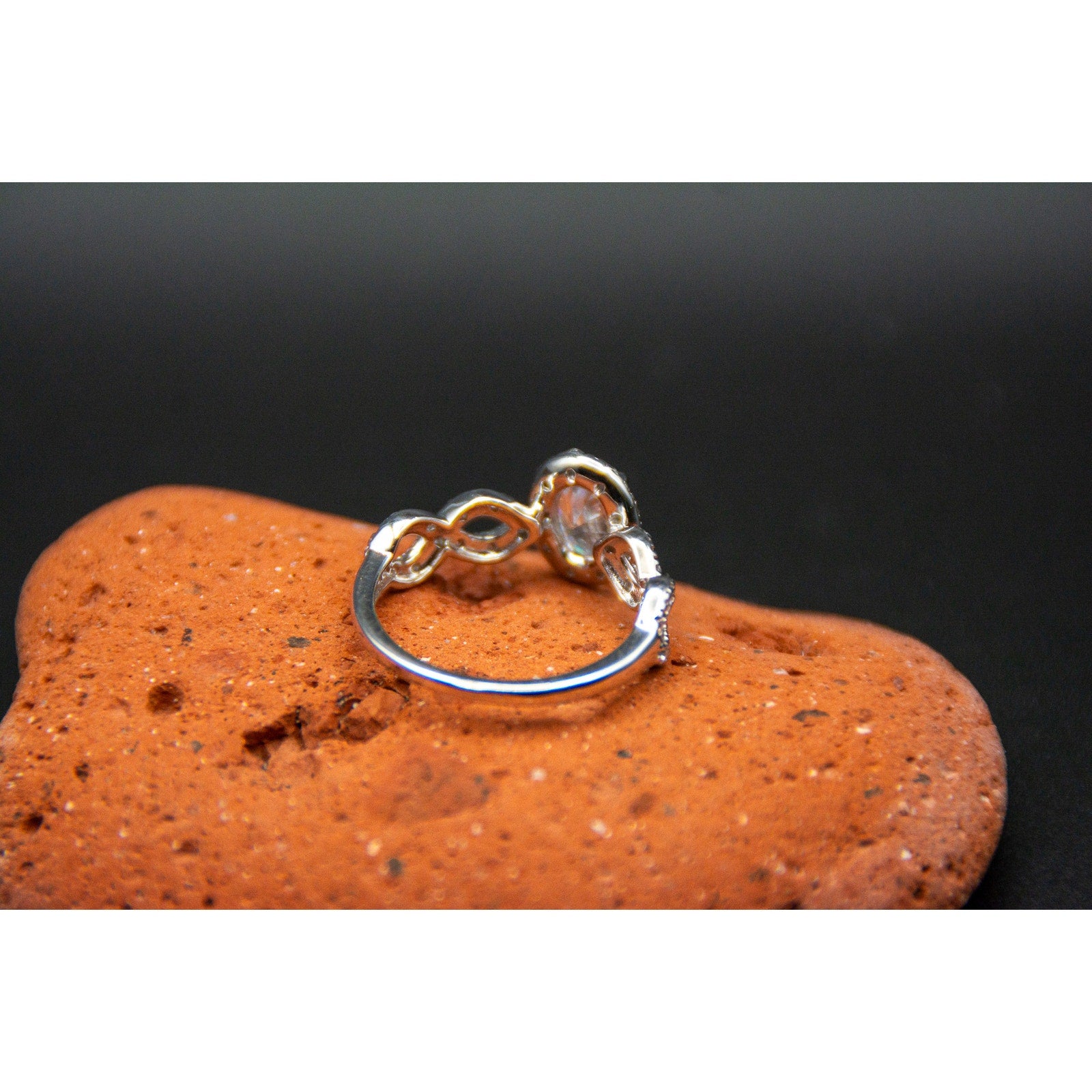 Vintage NVC Sterling Silver Oval Halo Infinity Band Ring Size 8